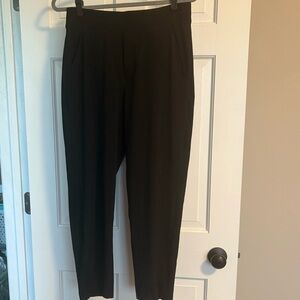 Athleta Black Athleisure Cropped Pants